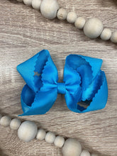 Load image into Gallery viewer, 4.5" Classic Scalloped Hair Bow | Clip or Headband