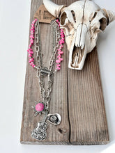 Load image into Gallery viewer, 3 layered Western Style Turquoise Stone Pendant Necklace Set