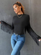Load image into Gallery viewer, Fringe trim solid fitted tee