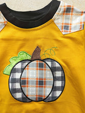 Load image into Gallery viewer, Boys Pumpkin Long-Sleeve  Tee(2-6T)