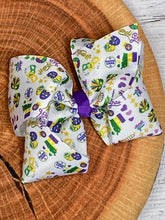 Load image into Gallery viewer, Mardi Gras Palooza Print Hair Bow - $8.00
