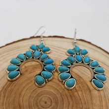 Load image into Gallery viewer, Vintage Natural Turquoise Earrings