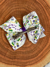 Load image into Gallery viewer, Mardi Gras Palooza Print Hair Bow - $8.00
