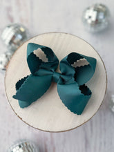 Load image into Gallery viewer, 4.5" Classic Scalloped Hair Bow | Clip or Headband