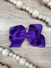 Load image into Gallery viewer, 4.5" Classic Scalloped Hair Bow | Clip or Headband