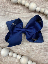 Load image into Gallery viewer, 4.5" Classic Scalloped Hair Bow | Clip or Headband