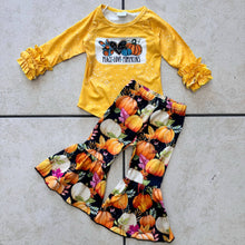 Load image into Gallery viewer, Pumpkin bell pants girl set